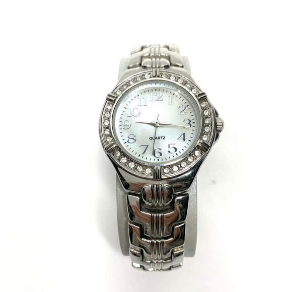 Glamour Bracelet Style Analog Watch With Crystals & Mother of Pearl Face Silver - Picture 5 of 13